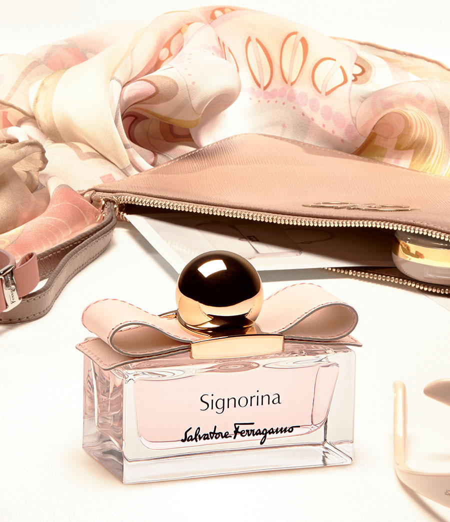 Signorina Leather Edition