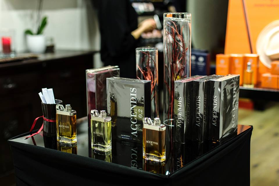 Сценте интернет. Scente парфюмерия. Парфюмерный магазин scente. Caspian Scent духи. Scent Hunters Парфюм.