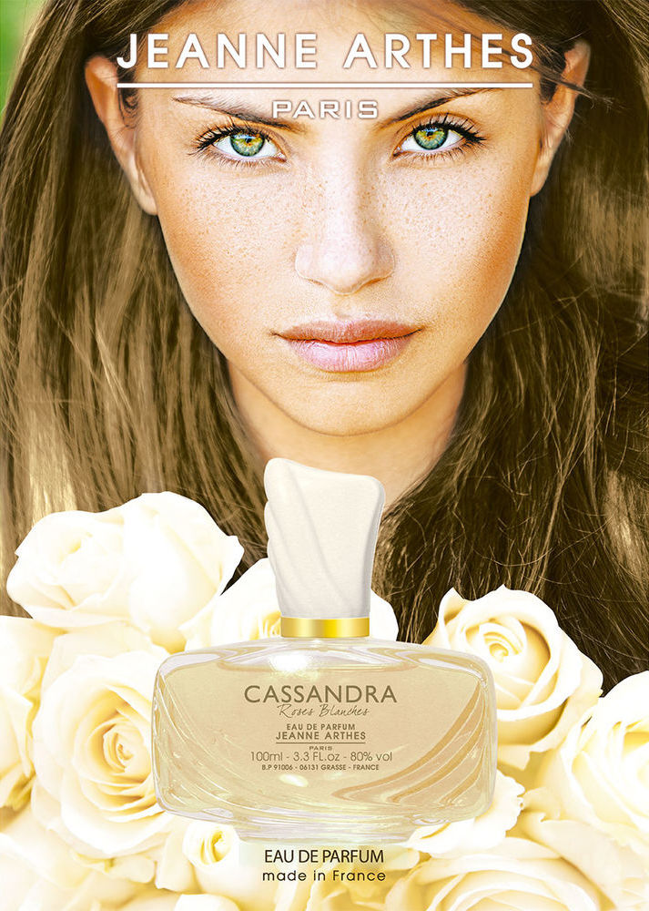 Cassandra Roses Blanches