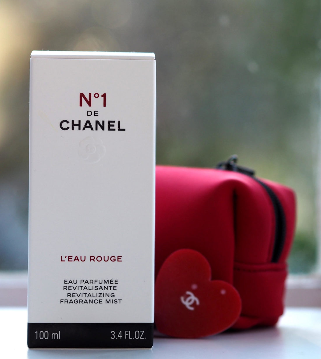 N1 de Chanel L`Eau Rouge